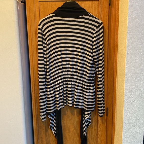 Frenzii Open Front Waterfall Stretch Rayon Cardigan in Black & Gray Stripes Sz S - Picture 7 of 9